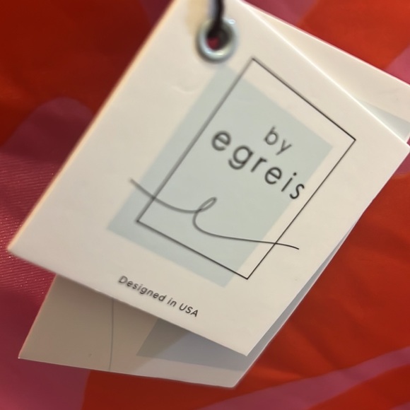 Long sleeve dress that can be worn to any function, stretchy and has a zipper - Picture 3 of 3